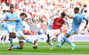 Arsenal ghi bàn phút 90+11, quật ngã Man City ở loạt 'đấu súng' để giành danh hiệu đầu tiên của mùa giải 