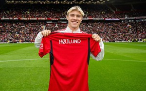 Tin nóng bóng đá sáng 7/8: MU đón tin không vui từ Hojlund, Pep nổi giận sau trận thua Arsenal