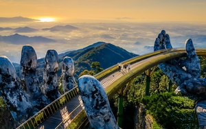 Cầu Vàng ở Đà Nẵng được Travel+Leisure đánh giá là trải nghiệm thú vị