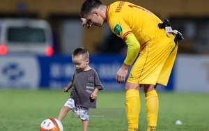 Vợ thủ môn Filip Nguyễn: ‘Chồng tôi chơi chân rất tốt’