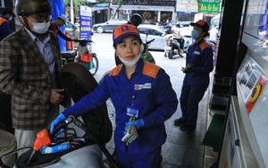 Giữ nguyên giá xăng, giá dầu tăng hơn 400 đồng/lít từ chiều nay 11/9