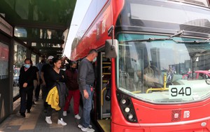 Mexico: Thành phố đầu tiên trên thế giới có lái xe bus toàn nữ