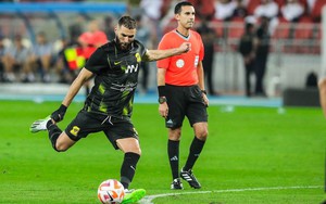 Lịch thi đấu bóng đá hôm nay 14/9: Al Ittihad nhắm ngôi đầu Saudi Pro League