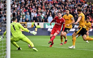 Kết quả Wolves 1-3 Liverpool: Salah lập cú đúp kiến tạo, 'The Kop' giành chiến thắng ấn tượng trên sân khách
