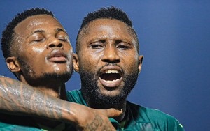 HLV Vũ Tiến Thành thanh lý ba ngoại binh ghi 20 bàn cho CLB TP.HCM