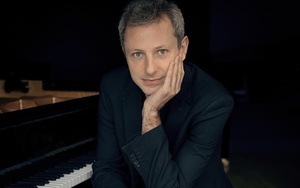 Maxime Zecchini: Rất ít nghệ sĩ dương cầm chơi tác phẩm dành cho tay trái