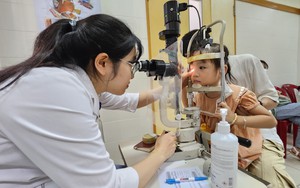 Khuyến cáo người dân không tự ý điều trị đau mắt đỏ theo phương pháp truyền miệng