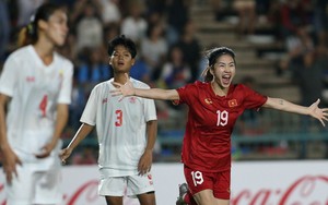 Thanh Nhã lập siêu phẩm từ cự ly hơn 30m, giúp ĐT nữ Việt Nam thắng đậm Nepal, CĐV vỡ òa vì đẳng cấp