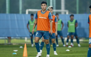 Tiền vệ Viettel chia sẻ lạ về Văn Toàn, thay đổi lối chơi vì HLV Troussier