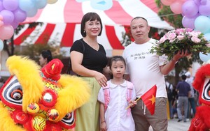 Thầy - trò cả nước rộn ràng bước vào năm học mới