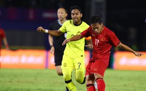 HLV Troussier và niềm tin ở cầu thủ hạng Nhì