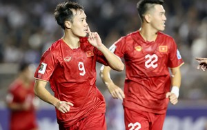 Văn Toàn 'mất tích' khó hiểu trong ngày ĐT Việt Nam đấu Nhật Bản