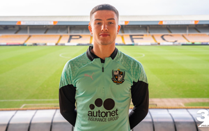 Tin chuyển nhượng 24/1: Cầu thủ thứ 10 rời MU trong phiên chợ Đông, Bayern nâng giá mua Kieran Trippier