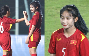'Đàn em Huỳnh Như' nhận lời khen từ báo Nhật Bản, được nhà vô địch World Cup trao giải thưởng danh giá