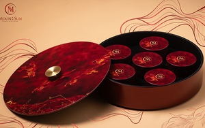 Tranh 'Ngư tảo' nổi tiếng của Nguyễn Huyến xuất hiện trên sản phẩm sơn mài