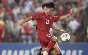 HLV Troussier loại trò 'cưng' khỏi ASIAN Cup 2023