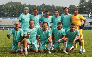 Bóng lăn trong tuần: Nghĩa tình đồng đội