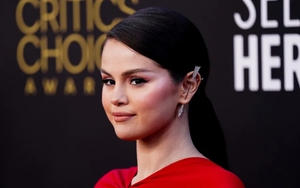 Selena Gomez hé lộ album tiếp theo có thể là cuối cùng