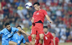 Văn Quyết giã từ đội tuyển, chặng cuối của một tài năng