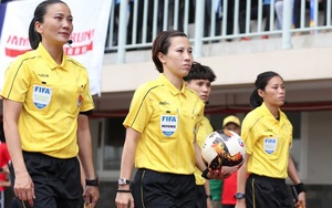 Nữ trợ lý trọng tài VAR bất ngờ xuất hiện tại sân chơi V-League