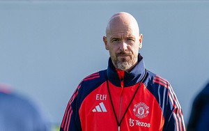 Erik ten Hag bất ngờ phá vỡ sự im lặng khi 'trải lòng' về việc Sir Alex Ferguson bị MU sa thải