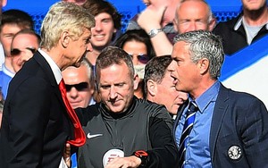 Những khoảnh khắc kỳ quặc làm nên chất 'đặc biệt' của Jose Mourinho