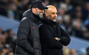 Pep Guardiola lại 'đá xoáy' Klopp, khẳng định thà bỏ bóng đá chứ không làm giám đốc, nêu lên điều đáng lo ngại ở Premier League