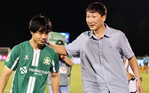 Tin nóng bóng đá Việt 20/10: Công Phượng ghi điểm với HLV Kim Sang Sik, CLB CAHN bức xúc với trọng tài