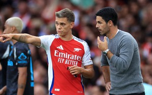 Arteta tức giận với Leandro Trossard
