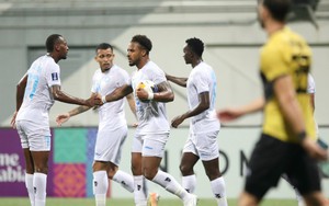 Rượt đuổi 6 bàn, Nam Định lỡ cơ hội leo lên ngôi đầu bảng dù Xuân Son 'nổ súng'