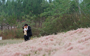 Bích Ngọc nói về cảnh thân mật với Thuận Nguyễn: "Chúng tôi phối hợp ăn ý"