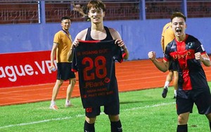 Hoàng Đức, Văn Lâm tỏa sáng,  HLV Nguyễn Việt Thắng thở phào