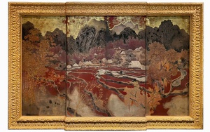 Đấu giá tủ tranh sơn mài hơn 7,5 tỷ đồng của Lê Quốc Lộc