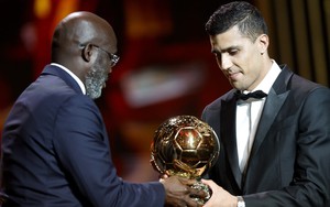 Rodri là tiền vệ phòng ngự đầu tiên giành Quả bóng vàng, khẳng định tư duy bóng đá thế giới đang thay đổi