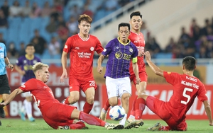 Văn Quyết trở lại đội tuyển Việt Nam, bất ngờ và tranh cãi