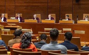 Sếp lớn Premier League tuyên bố thị trường chuyển nhượng sẽ 'sụp đổ hoàn toàn' sau khi Diarra thắng kiện FIFA