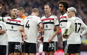 'Sát thủ một thời' chỉ trích MU thậm tệ vì để điều này xảy ra sau trận hòa thất vọng trước Aston Villa