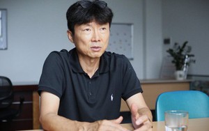 Chuyên gia Hàn Quốc tiết lộ hạn chế của V-League, khuyên CĐV Việt Nam kiên nhẫn và đưa ra giải pháp về bóng đá trẻ