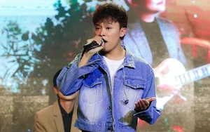 Hồ Văn Cường mắc chứng sợ đám đông, hạn chế nhận show vì bận việc học