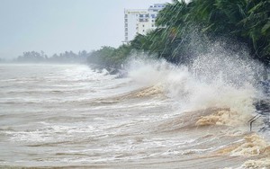 Bão số 7 sẽ suy yếu thành áp thấp nhiệt đới vào đêm 11/11