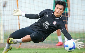 Bùi Tiến Dũng bất đắc dĩ thay thế Patrik Lê Giang, ra mắt CLB TP.HCM sau 7 trận