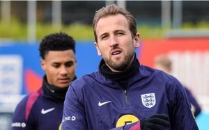 Buộc phải thắng Hy Lạp, đội tuyển Anh vẫn nhốt chân sút vĩ đại nhất trong lịch sử trên ghế dự bị?
