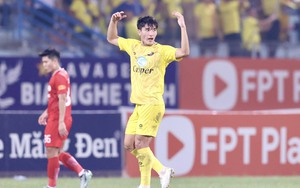 Trật tự khó dời tại vòng 9 V-League