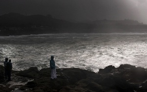 "Bão bom" tấn công Bờ Tây nước Mỹ