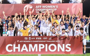 ĐT nữ Việt Nam thiếu người vẫn thắng Thái Lan với cách biệt tối thiểu để lên ngôi vô địch, thiết lập kỉ lục mới ở Đông Nam Á