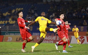 Viettel thắng '5 sao' SLNA ngay trên sân khách, vào top 3 V-League