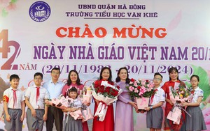 Hà Nội rộn ràng không khí kỷ niệm ngày Nhà giáo Việt Nam