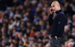 Những gì Pep Guardiola đã làm trong hiệp 2 trận thua Tottenham đã cho thấy vấn đề của Man City