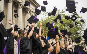 Các trường đại học lâm nguy do hạn chế sinh viên nước ngoài