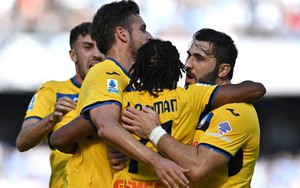 Lookman lập cú đúp, Atalanta bất ngờ thắng đậm Napoli ở Serie A